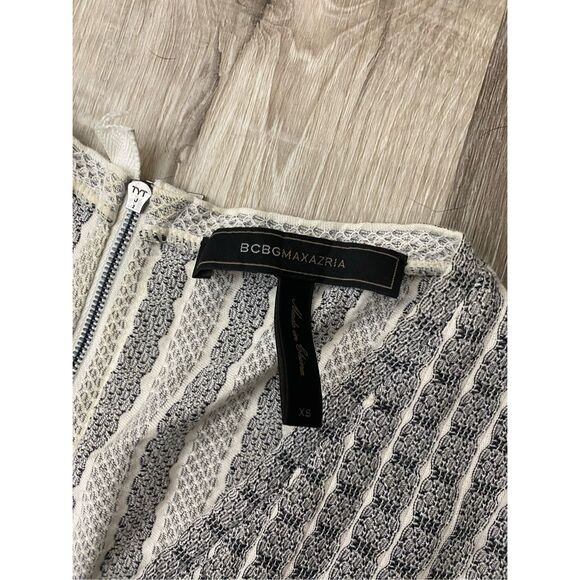 BCBGMAXAZRIA "Haily" Blouse Peplum Stripe Geometric, Black / Ivory, Size XS - Picture 9 of 13